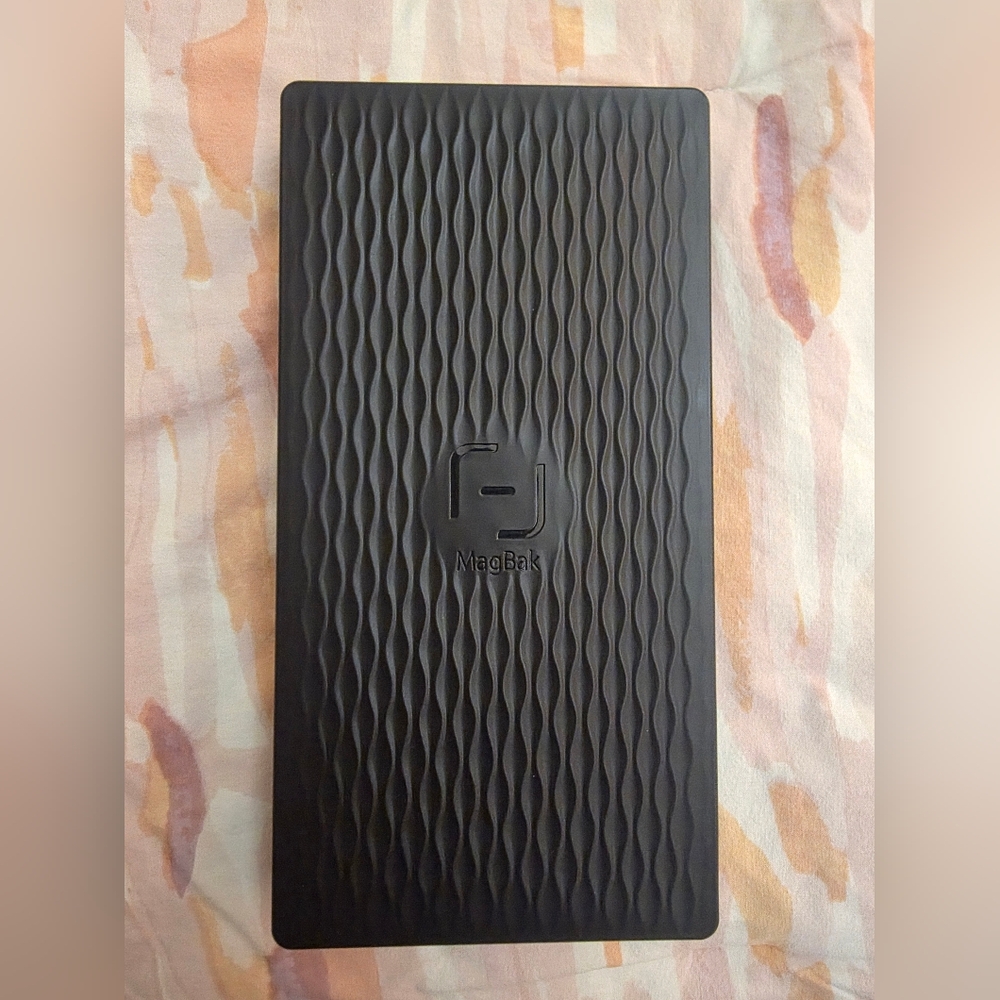 MagBak Black Textured Phone Case